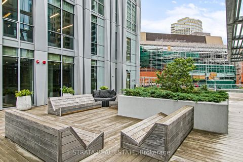 Photo 24 at 4610 - 1 Yorkville Ave Avenue, Annex, Toronto