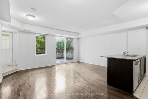 Photo 3 at TH135 - 5 Elsie Lane, Junction, Toronto