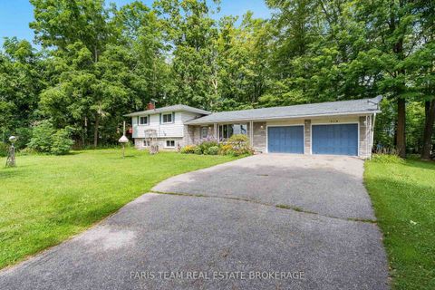 Photo 2 at 3114 Innisfil Beach Road, Rural Innisfil, Innisfil