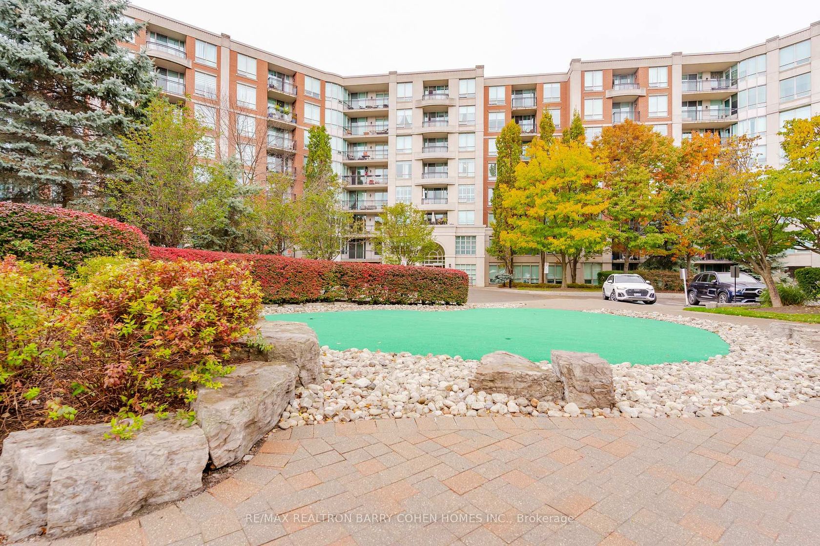 815 - 28 William Carson Crescent, Windfields, Toronto 