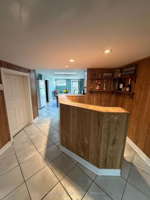 Photo 17 at 40 Avon Avenue, Smythe, Toronto