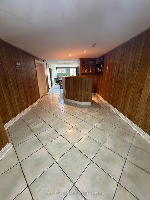 Photo 20 at 40 Avon Avenue, Smythe, Toronto