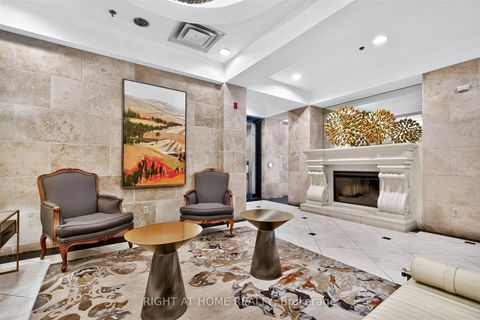 Photo 3 at 504 - 650 Mount Pleasant Road, Mount Pleasant West, Toronto