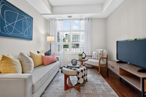 Photo 16 at 504 - 650 Mount Pleasant Road, Mount Pleasant West, Toronto