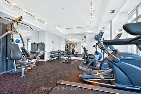 Photo 27 at 504 - 650 Mount Pleasant Road, Mount Pleasant West, Toronto