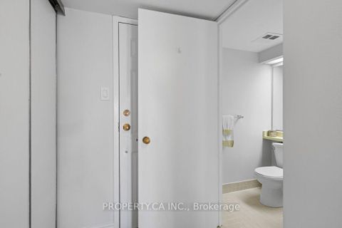 Photo 2 at 608 - 65 Scadding Avenue, Waterfront Communities C8, Toronto
