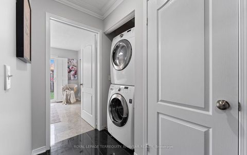 Photo 14 at 137 Mike Myers Drive, Dorset Park, Toronto