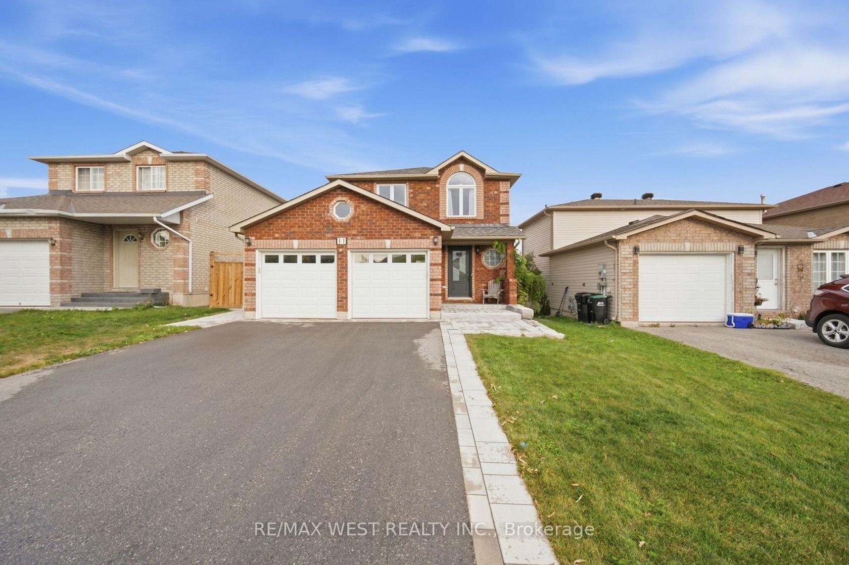 11 Ambler Bay, Georgian Drive, Barrie photo number 2
