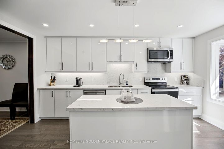 Photo 16 at 8 Red Maple Court, Bayview Village, Toronto