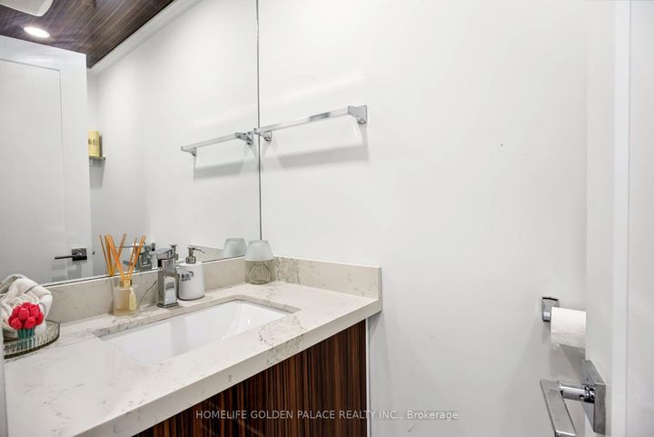Photo 17 at 8 Red Maple Court, Bayview Village, Toronto