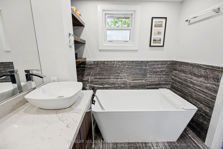 Photo 29 at 8 Red Maple Court, Bayview Village, Toronto