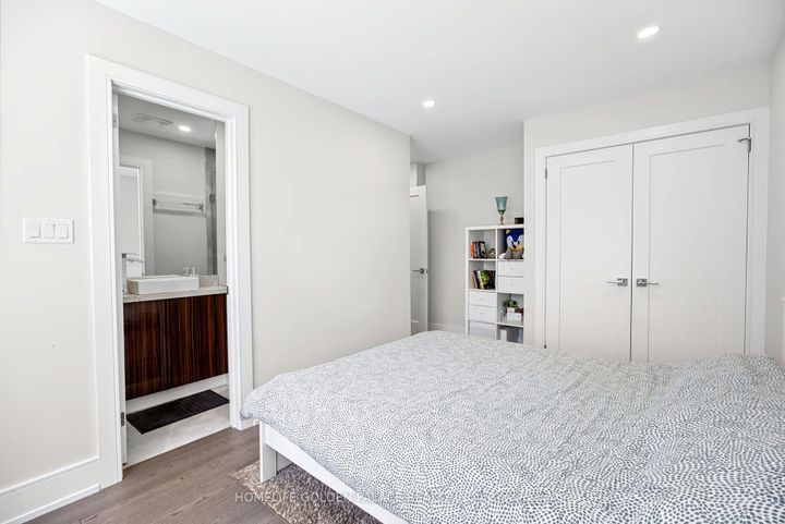 Photo 31 at 8 Red Maple Court, Bayview Village, Toronto