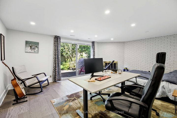 Photo 36 at 8 Red Maple Court, Bayview Village, Toronto
