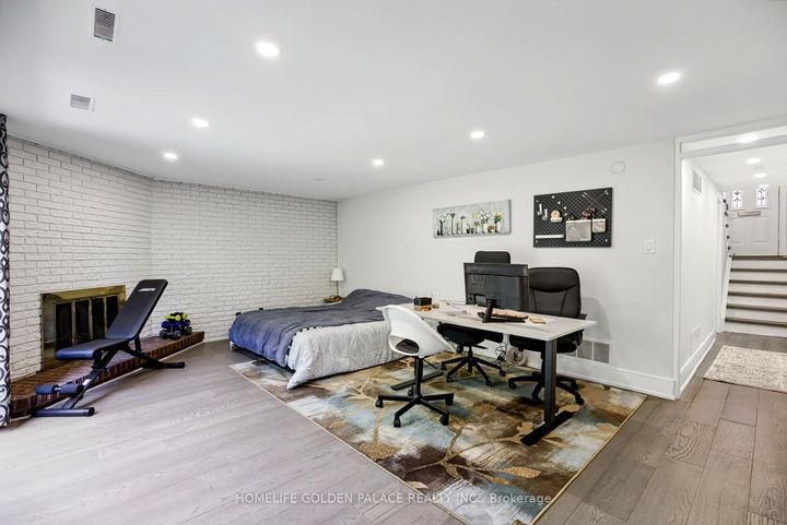 Photo 38 at 8 Red Maple Court, Bayview Village, Toronto