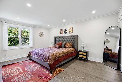Photo 23 at 8 Red Maple Court, Bayview Village, Toronto