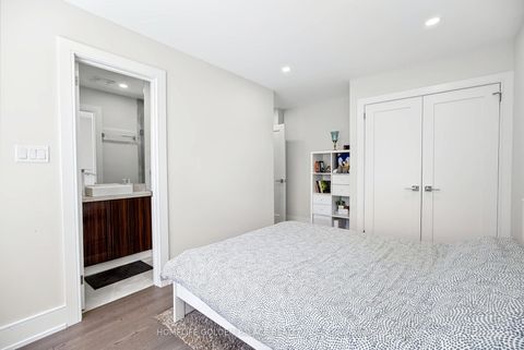Photo 31 at 8 Red Maple Court, Bayview Village, Toronto