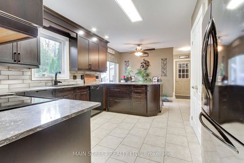 Photo 9 at 276 Crawford Street, Ardagh, Barrie