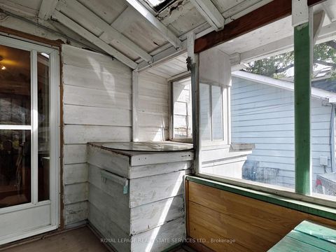 Photo 24 at 28 McIntosh Avenue, Queensway, Toronto