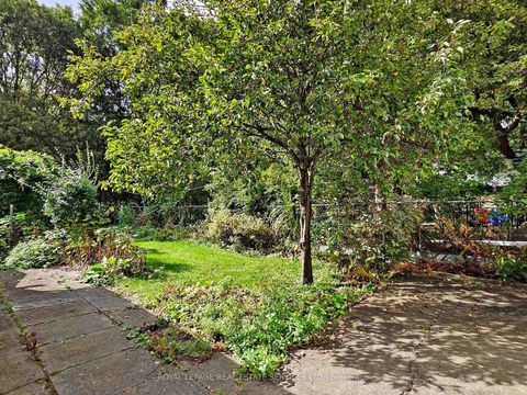 Photo 26 at 28 McIntosh Avenue, Queensway, Toronto