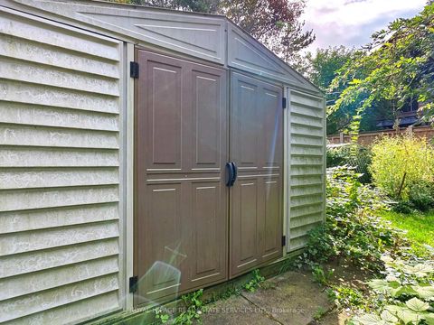 Photo 33 at 28 McIntosh Avenue, Queensway, Toronto