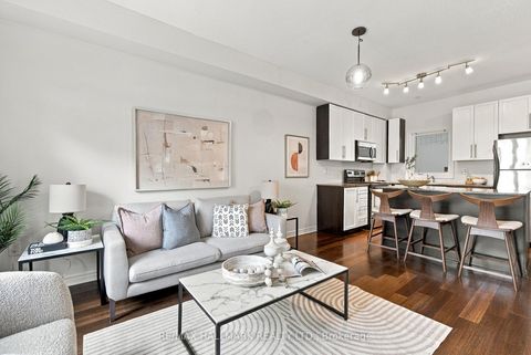 Photo 7 at 549 Shuter Street, Regent Park, Toronto