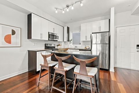 Photo 9 at 549 Shuter Street, Regent Park, Toronto