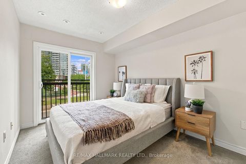 Photo 14 at 549 Shuter Street, Regent Park, Toronto