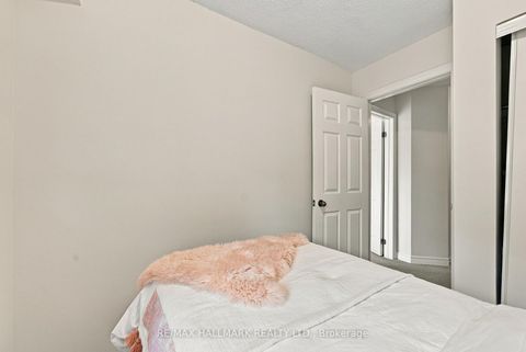 Photo 18 at 549 Shuter Street, Regent Park, Toronto