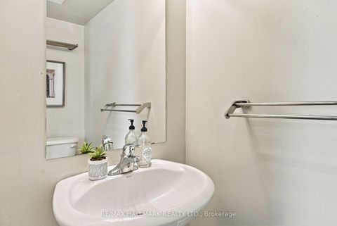 Photo 19 at 549 Shuter Street, Regent Park, Toronto