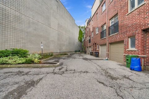 Photo 31 at 549 Shuter Street, Regent Park, Toronto