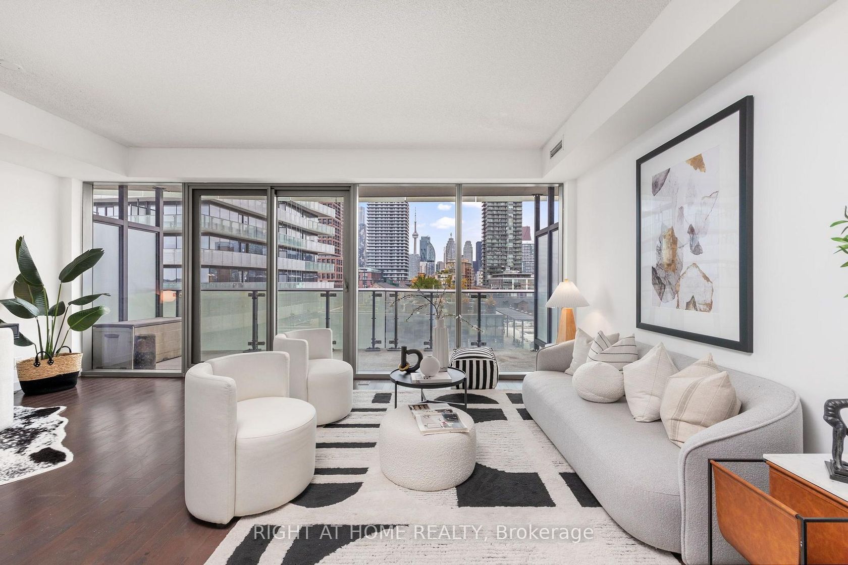701 - 390 Cherry Street, Waterfront Communities C8, Toronto 