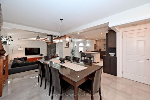 Photo 8 at 62 Castlehill Road, Maple, Vaughan