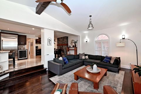 Photo 13 at 62 Castlehill Road, Maple, Vaughan