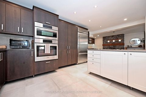 Photo 18 at 62 Castlehill Road, Maple, Vaughan