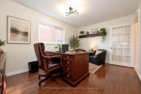 Photo 25 at 62 Castlehill Road, Maple, Vaughan