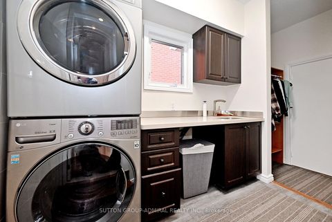 Photo 27 at 62 Castlehill Road, Maple, Vaughan