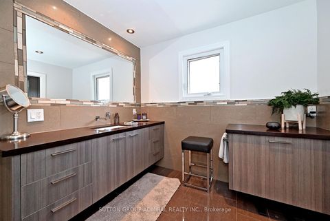 Photo 31 at 62 Castlehill Road, Maple, Vaughan