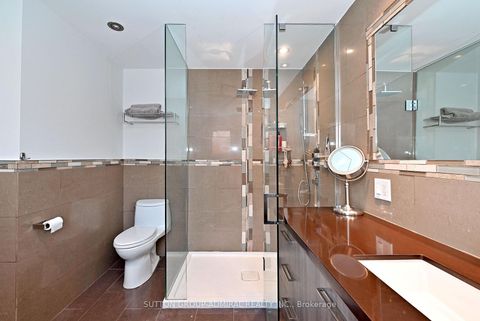 Photo 32 at 62 Castlehill Road, Maple, Vaughan