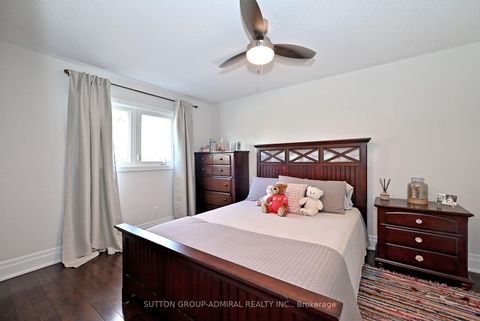 Photo 34 at 62 Castlehill Road, Maple, Vaughan