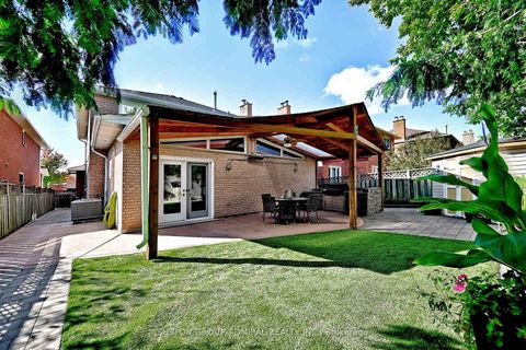 Photo 42 at 62 Castlehill Road, Maple, Vaughan