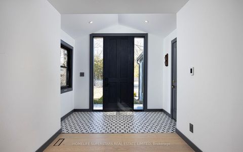 Photo 2 at 627 Lakelands Avenue, Alcona, Innisfil