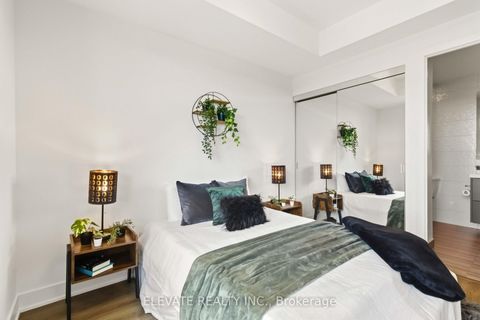 Photo 10 at 828 - 38 Cameron Street, Chinatown, Toronto