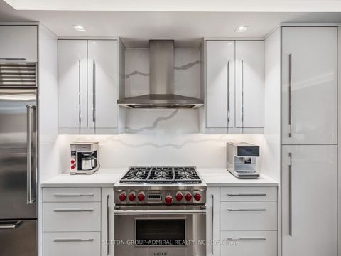Photo 8 at 39 Red Deer Avenue, Cliffside, Toronto