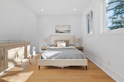 Photo 19 at 122 Warden Avenue, Cliffside, Toronto