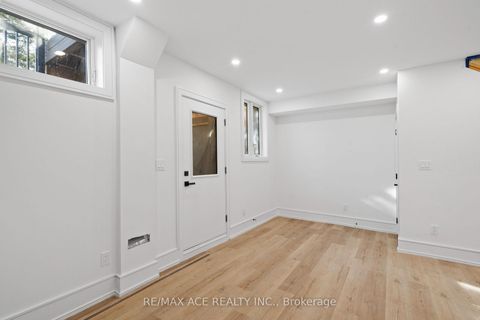 Photo 28 at 122 Warden Avenue, Cliffside, Toronto