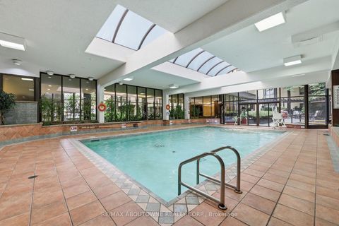 Photo 29 at 1003 - 280 Simcoe Street, Chinatown, Toronto