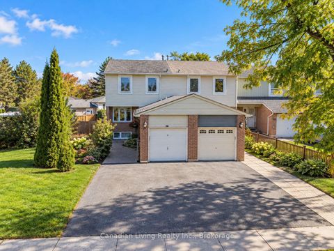 Photo 4 at 60 Scotney Grove, Malvern, Toronto
