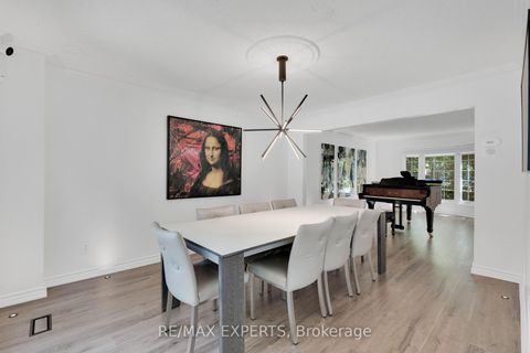 Photo 8 at 160 Burton Grove, King City, King
