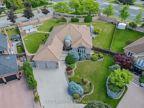 Photo 1 at 238 Bourbon Street, East Woodbridge, Vaughan