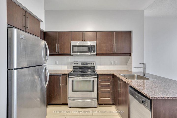 Photo 7 at Ph 1501 - 2885 Bayview Avenue, Bayview Village, Toronto